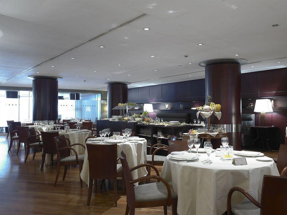 Nh Napoli Panorama Hotel Restaurant photo
